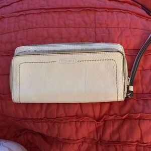 Coach Cream Leather Wallet with Zipper Closure
